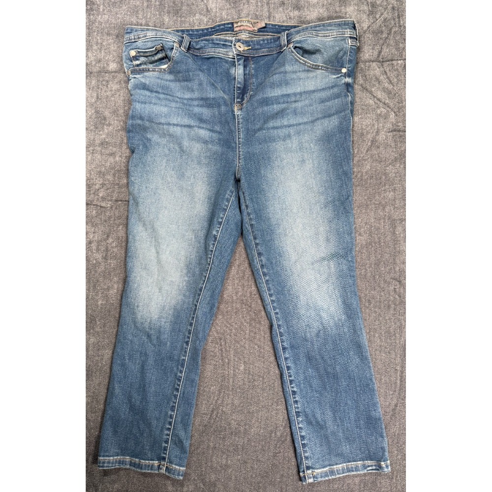 Torrid Crop Midfit Super Skinny Jeans Womens Size 18 Blue Stretch Denim Cropped